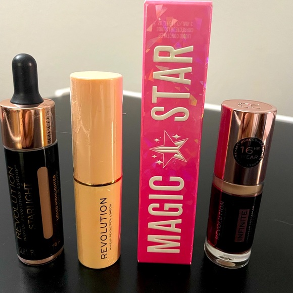 Revolution Concealer Set - Black, Tan, Pink - Picture 1 of 3